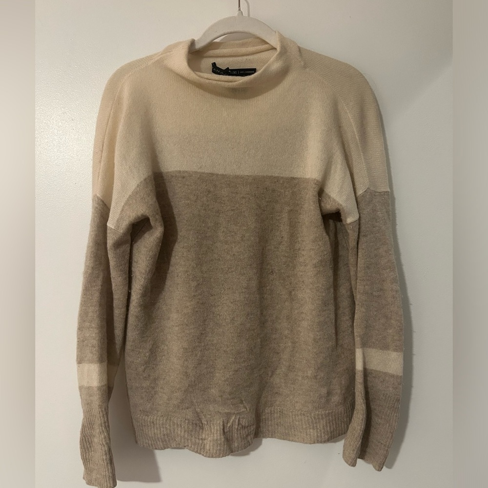 Tahari Cashmere Sweater